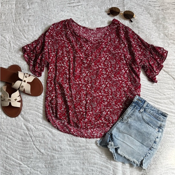 Anna-Kaci Tops - Like New!❤️ Elegant Floral Burgundy Blouse